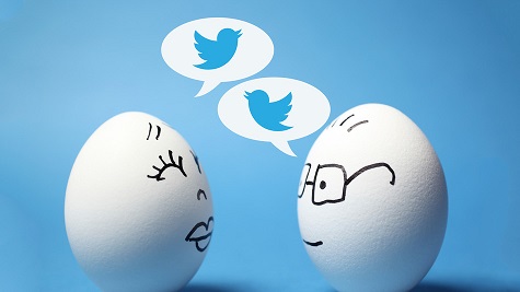 2 eggs talking tweets