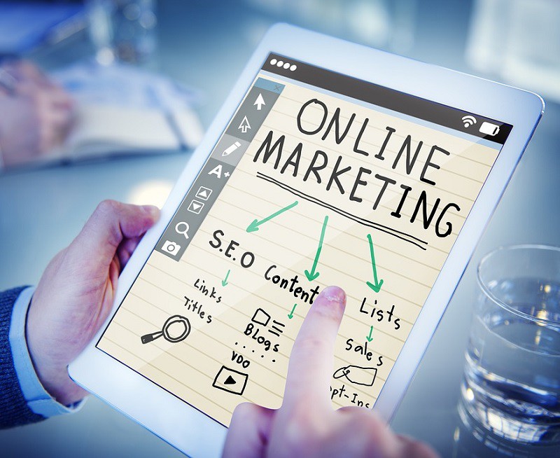 online-marketing sketch on a tablet