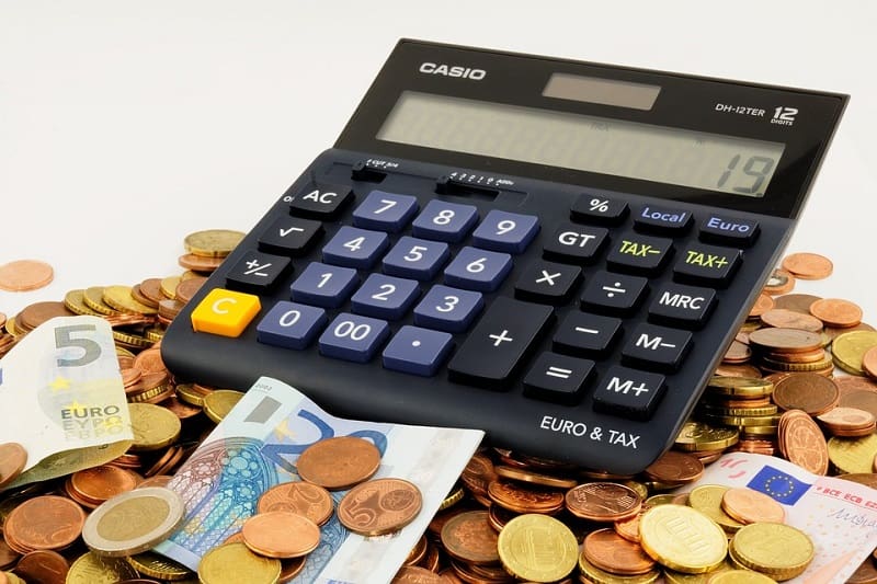 Simplifying the Payroll Course of to Save Cash