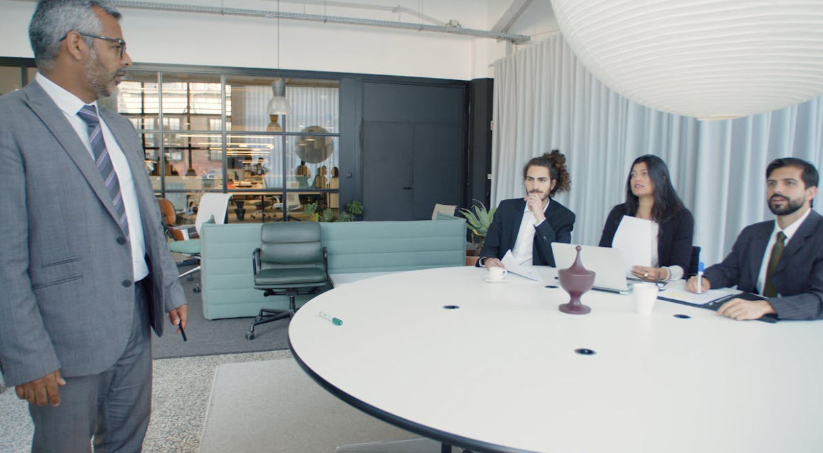 How the Right Meeting Space Can Improve Business Collaboration How the Right Meeting Space Can Improve Business Collaboration
